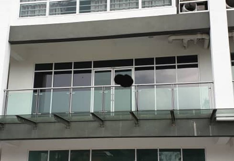 Ostia Bangi Business Avenue