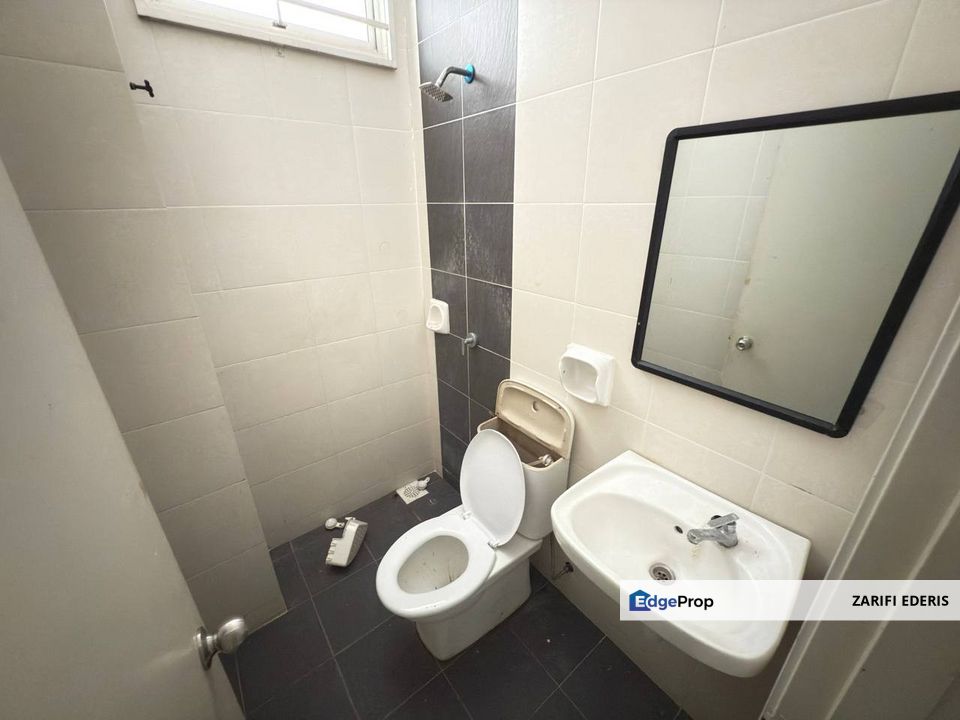 END LOT FACING OPEN Termurah di Pasaran Rumah Tingkat Bawah Pearl Villa Townhouse SP4 Bandar Saujana Putra Untuk DIJUAL, Selangor, Bandar Saujana Putra