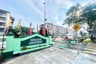 Semarak Apartment