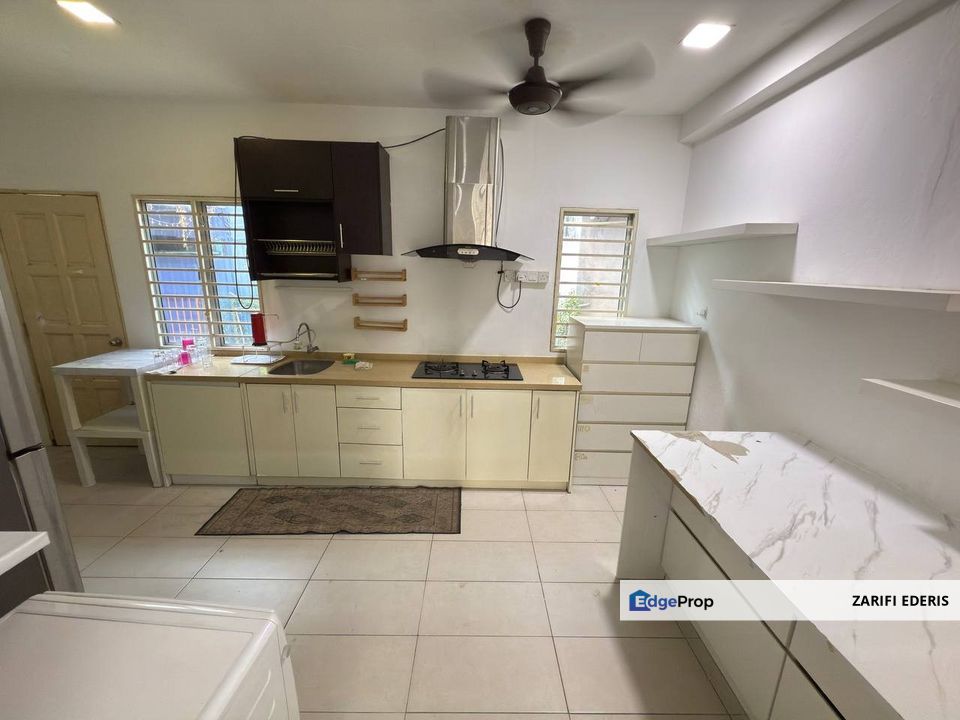 DEPOSIT FLEXIBLE DAPUR DAH EXTEND Rumah Teres 2 Tingkat SP6 Bandar Saujana Putra Untuk Dijual, Selangor, Jenjarom