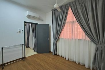 PR1MA Lakefront Homes