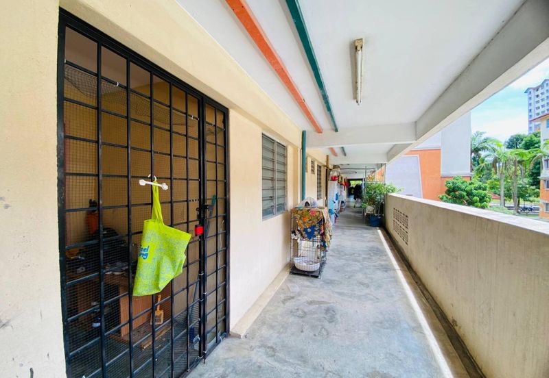 Pangsapuri Putra Damai