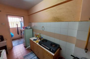 Pangsapuri Putra Damai