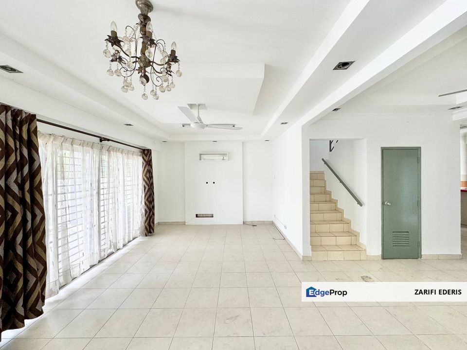 FREEHOLD Kitchen Extended 2 Storey Terrace House at Taman Putra Prima Puchong For Sale, Selangor, Puchong