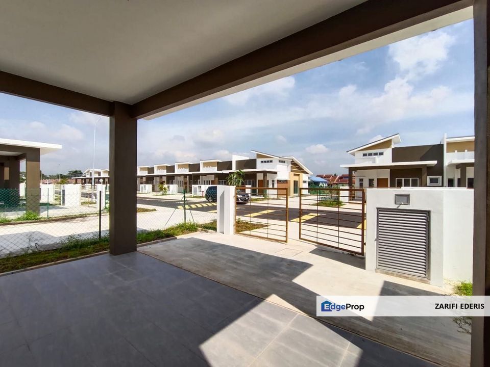 END LOT with Extra Land Single Storey Terrace Taman Wira Permai Tg Agas Seksyen 30 Shah Alam For Sale, Selangor, Shah Alam