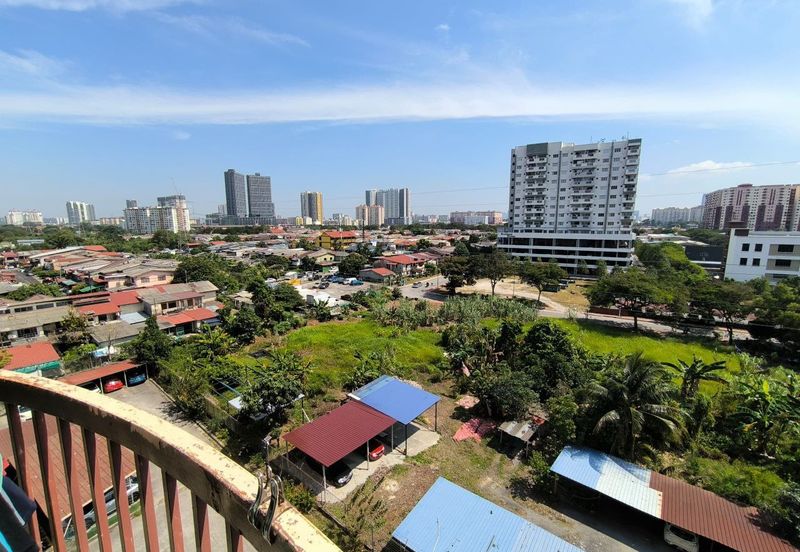 Apartment Desa Peransang