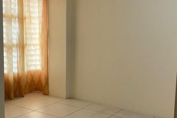 Calisa M @ Calisa Residences