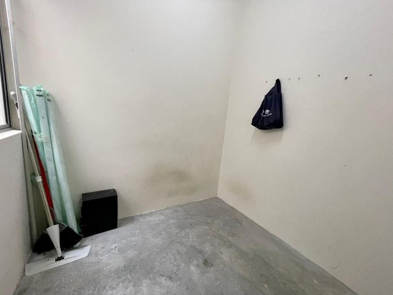 Well kept unit Upper Kita Batu Townhouse Cybersouth Dengkil Good For Investment For Sale, Selangor, Dengkil