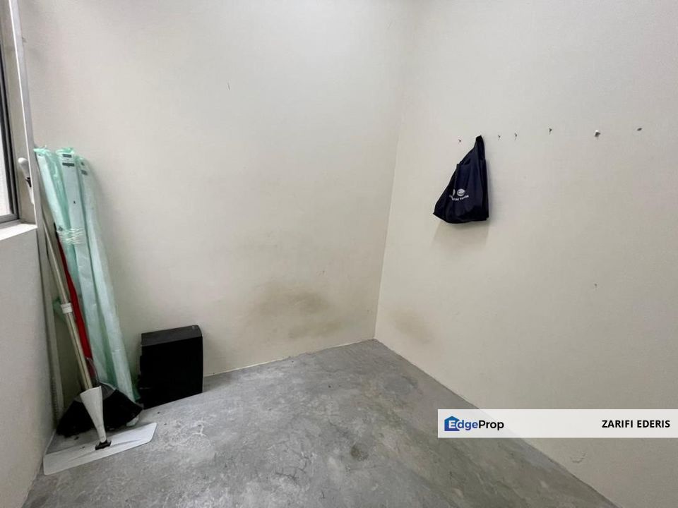 Well kept unit Upper Kita Batu Townhouse Cybersouth Dengkil Good For Investment For Sale, Selangor, Dengkil