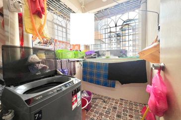 Pangsapuri Mawar Sari