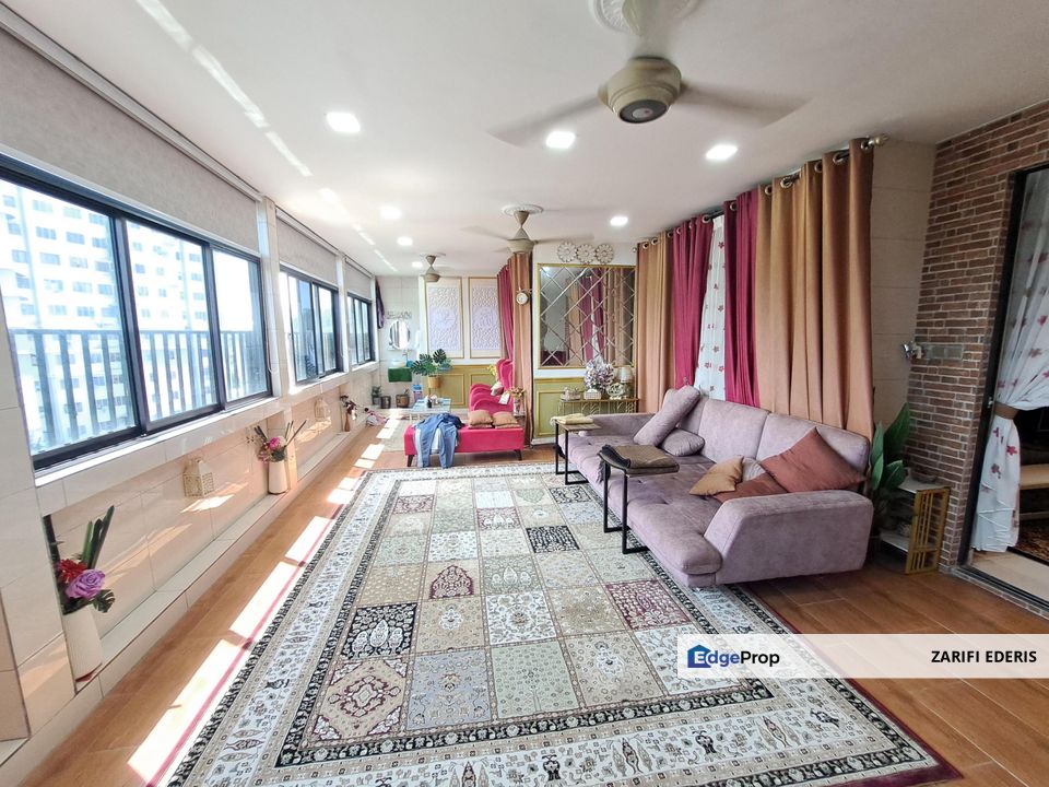 Beautiful House 🔥 RENOVATED 3 Bedrooms Kasturi Idaman Condominium Seksyen 8 Kota Damansara Petaling Jaya For Sale, Selangor, Kota Damansara