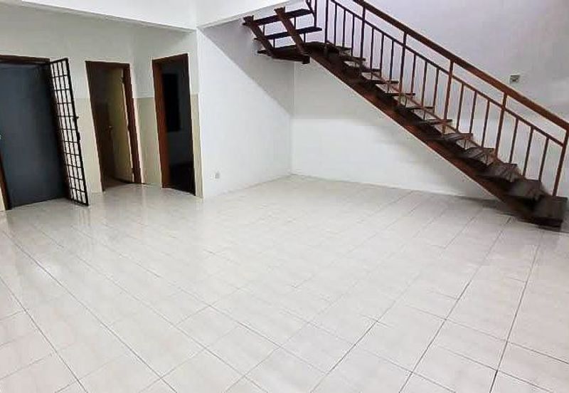 Jln SP 2/16 @ Bandar Saujana Putra