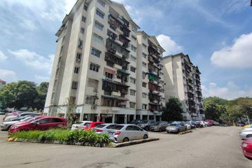 Flat Taman Bunga Negara