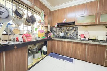 Persiaran Puncak Alam 1 