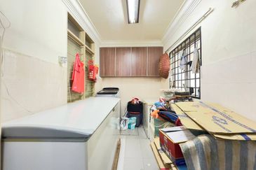 Persiaran Puncak Alam 1 