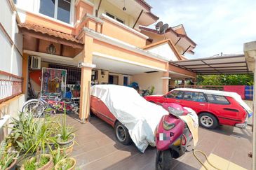 Persiaran Puncak Alam 1 