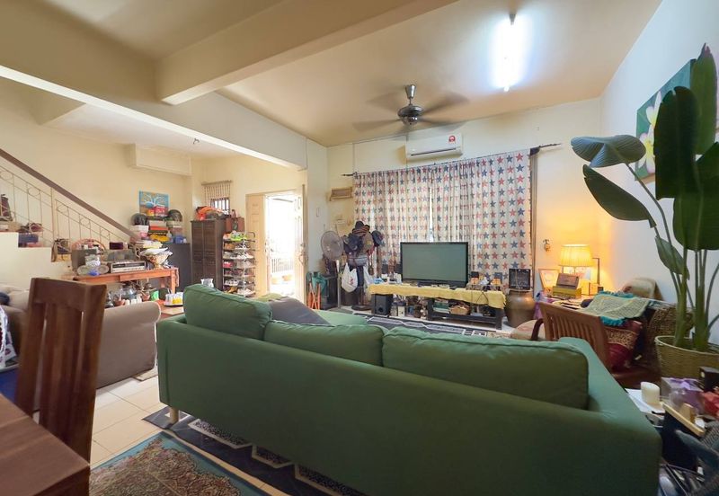 Persiaran Puncak Alam 1 