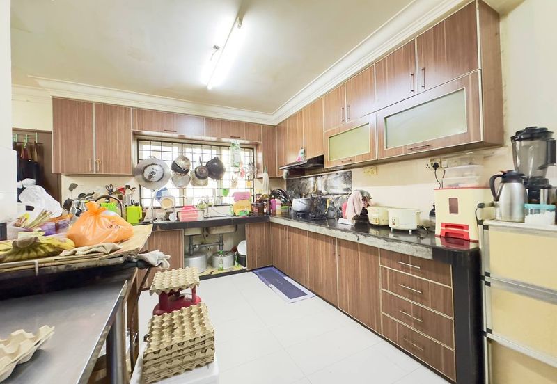 Persiaran Puncak Alam 1 