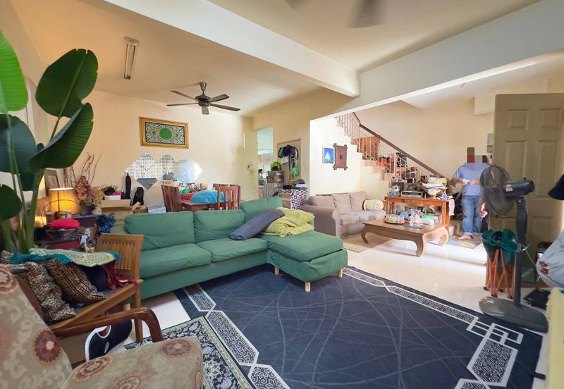 Persiaran Puncak Alam 1 