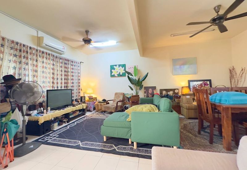 Persiaran Puncak Alam 1 