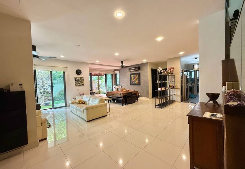 Bangi Lakehill Villas