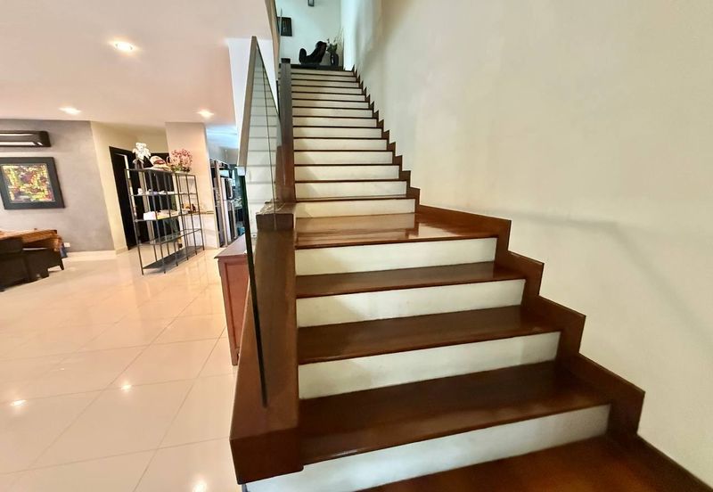 Bangi Lakehill Villas