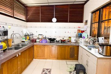 Pusat Bandar Putra Permai