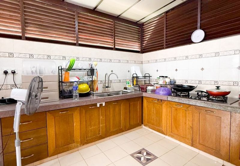 Pusat Bandar Putra Permai