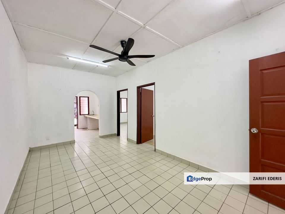 FACING OPEN ‼️ Non Bumi Unit Single Storey Terrace House Section 17 Shah Alam For Sale, Selangor, Shah Alam