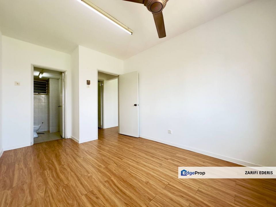 Renovated with SPC Flooring ‼️✅ Alam Prima Apartment Seksyen 22 Shah Alam For Sale, Selangor, Shah Alam
