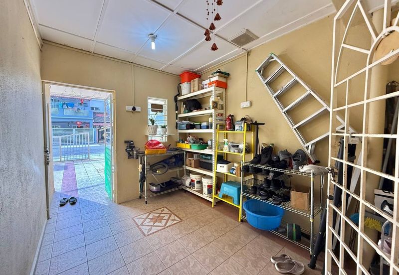 Taman Kinrara Seksyen 2