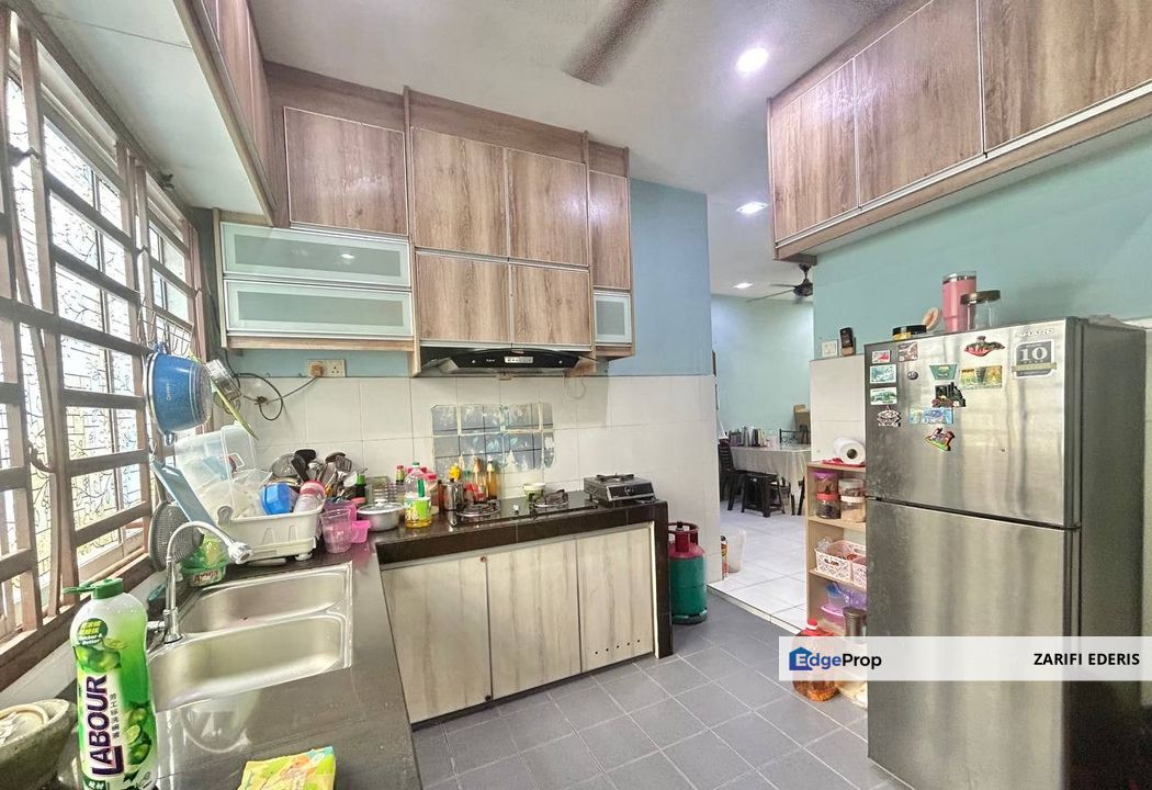 Extended Unit ✅ Semi Furnished ‼️Single Storey Terrace House at Bandar Putera 2 Klang For Sale, Selangor, Klang