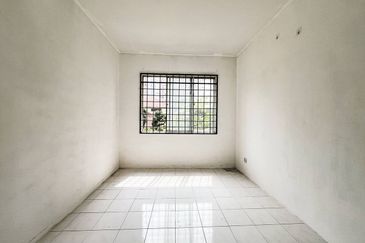 Vista Pinggiran, Taman Pinggiran Putra