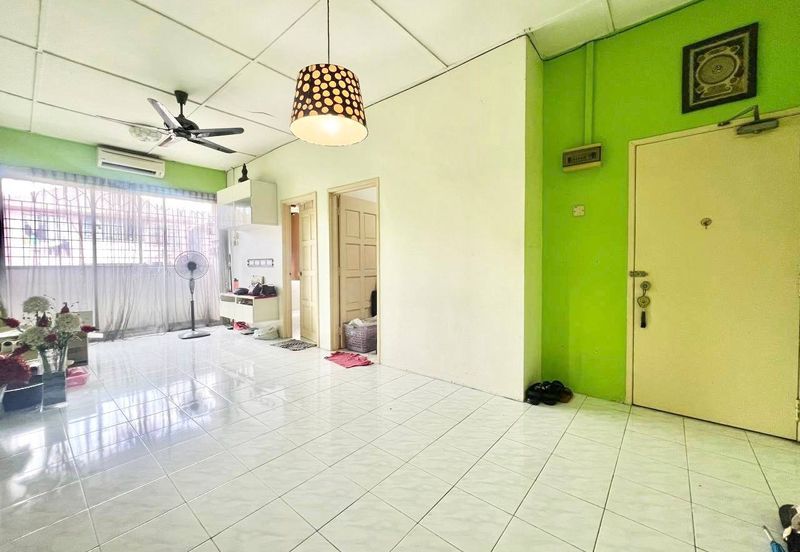 Pangsapuri Putra Impian, Taman Pinggiran Putra