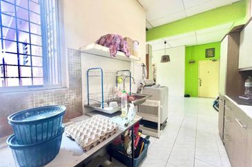 Pangsapuri Putra Impian, Taman Pinggiran Putra