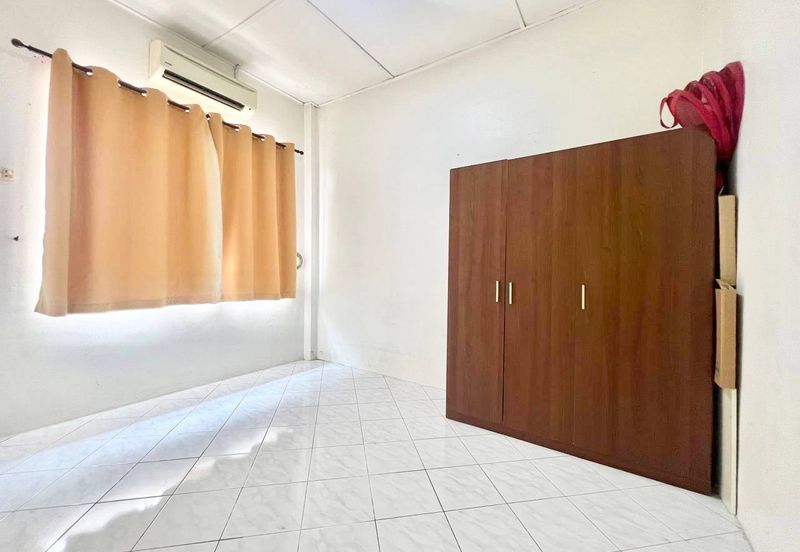 Pangsapuri Putra Impian, Taman Pinggiran Putra