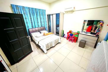 Indah Alam Condominium