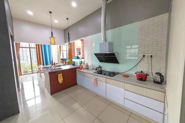 Indah Alam Condominium