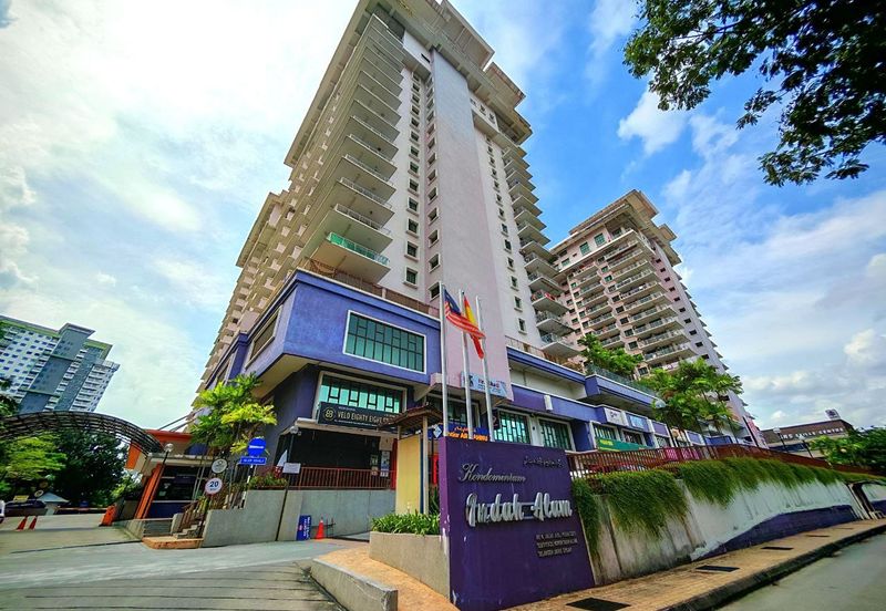 Indah Alam Condominium