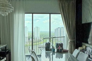 Lake Point Residence