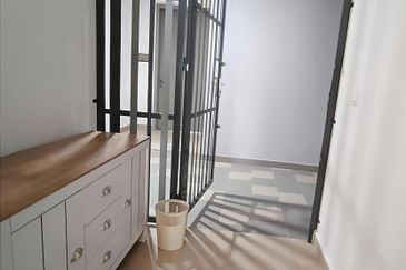 Sanderling @ Lakefront Cyberjaya