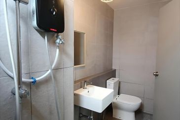 Sanderling @ Lakefront Cyberjaya