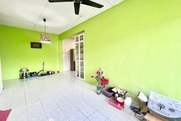 Pangsapuri Putra Impian, Taman Pinggiran Putra