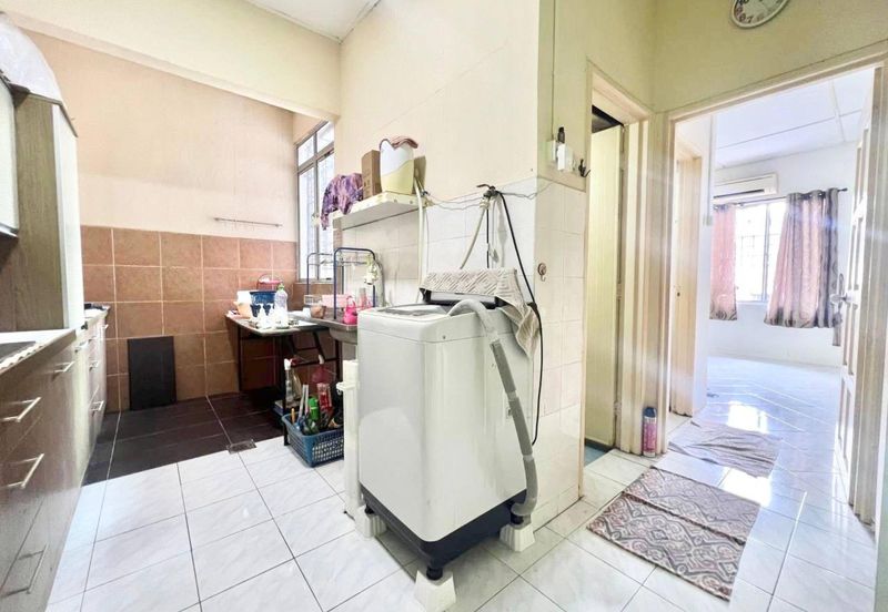 Pangsapuri Putra Impian, Taman Pinggiran Putra