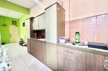 Pangsapuri Putra Impian, Taman Pinggiran Putra