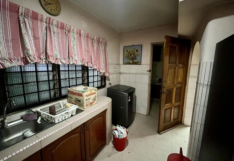 Taman Desa Keramat AU2