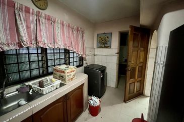 Taman Desa Keramat AU2