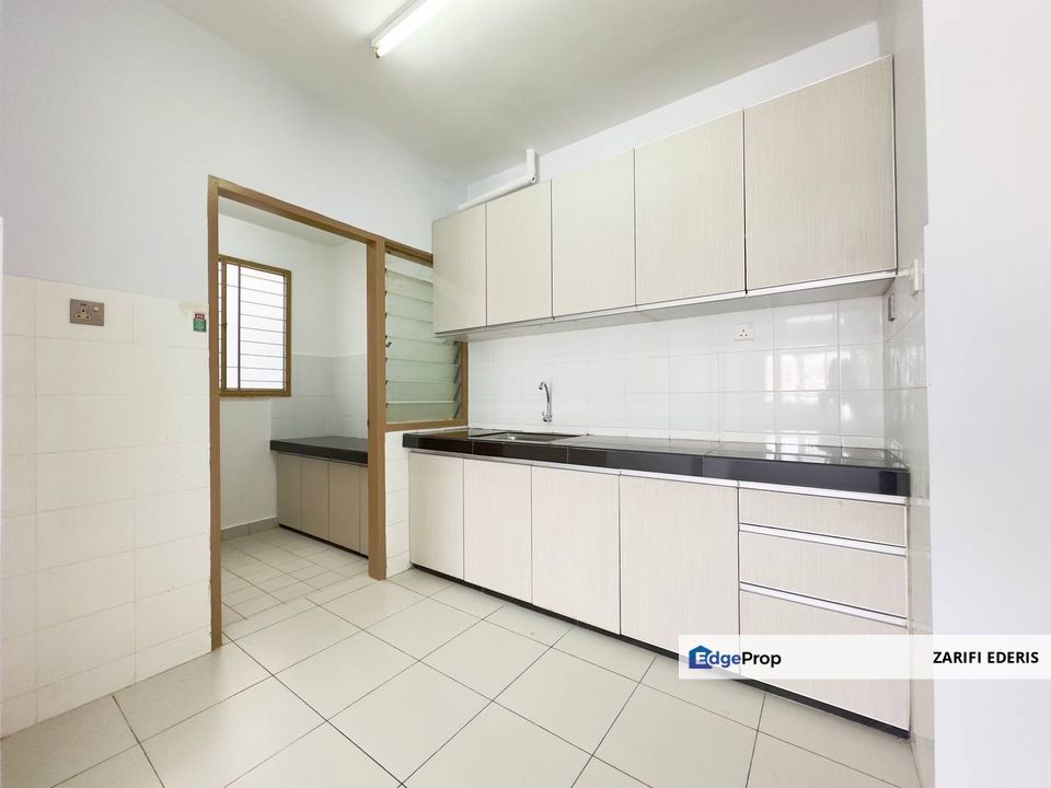 RENOVATED‼️ VIEW SWIMMING POOL‼️ Strata Title Ready Pangsapuri Seri Jati Setia Alam for Sale, Selangor, Setia Alam/Alam Nusantara