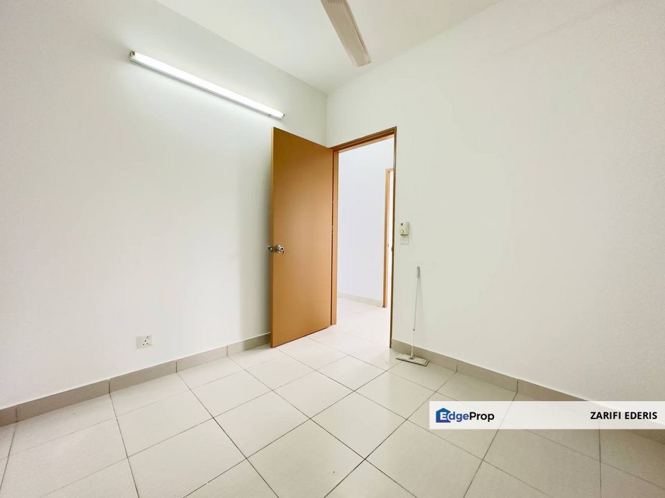 RENOVATED‼️ VIEW SWIMMING POOL‼️ Strata Title Ready Pangsapuri Seri Jati Setia Alam for Sale, Selangor, Setia Alam/Alam Nusantara