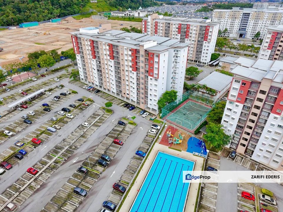 RENOVATED‼️ VIEW SWIMMING POOL‼️ Strata Title Ready Pangsapuri Seri Jati Setia Alam for Sale, Selangor, Setia Alam/Alam Nusantara